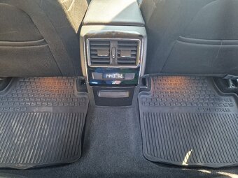 Škoda Superb III 2.0 TDi 150K Style M6 sedan (diesel) - 15