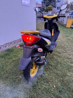 Skuter motowell 50cc 2T - 15