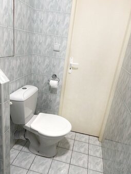 Na predaj priestranný 2-izbový byt, SEVER – 65 m2, balkón - 15