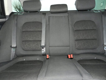 Škoda Superb Combi 2.0 TDI CR DSG - 15