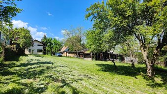Chata s ovocným sadom a rozľahlým pozemkom na Vinici - 15