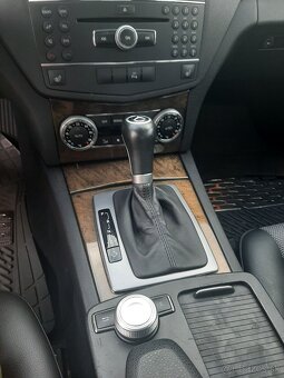 Mercedes-Benz - 15