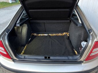 Predám Škoda Octavia Tour 1.6 MPI (75kw), 2005 - 15