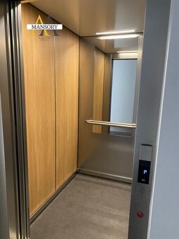 Na predaj apartmán s krytým garážovým státím v apartmánovom  - 15