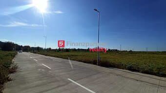 Stavebný pozemok 6,3 áru a 7,2 áru neďaleko NR, TO, HC, PN - 15