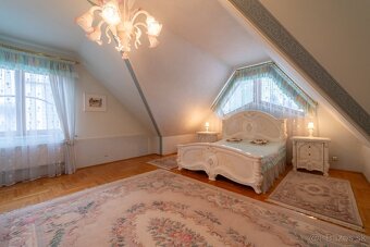 KRÁĽOVSKÉ  BÝVANIE PRE NÁROČNÝCH - 15
