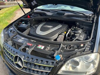 Predám Mercedes ML 350 benzín A/T - 15