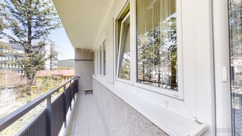 Priestranný 4-izbový byt (87 m²) centrum - 15
