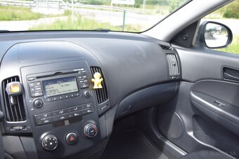 Hyundai i30 1.4 16V - 15