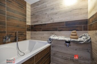 Útulný 5 izbový byt na predaj Banská Bystrica, do centra 5 m - 15