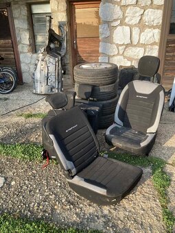 Dacia Duster,Lodgy,Logan - 15