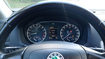 Škoda Octavia, 1,6TDi Manuál - 15