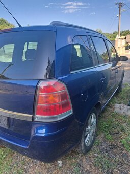 Opel Zafira B 1.8B V CELKU NA ND - 15