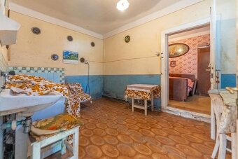 Na predaj rodinný dom s pozemkom v tichej lokalite Hloža Pod - 15