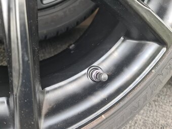 ZIMNA SADA BMW 5X120 R17 + PNEU 225/45 R17 - 15
