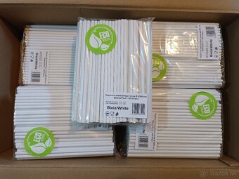 PAPIEROVÉ POHÁRE A SLAMKY RÔZNE DRUHY - 15