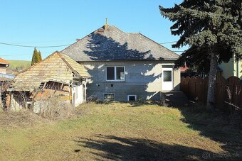 Čiastočne zrekonštruovaný rodinný dom v obci Dolinka - 15