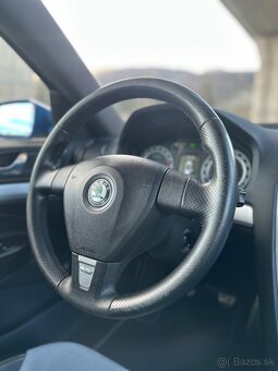 Škoda Octavia Combi RS 2.0TDi 125kw TOP - 15
