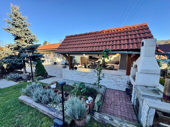 Priestranný 6-izbový dom, 3 kúpeľne a sauna - 15