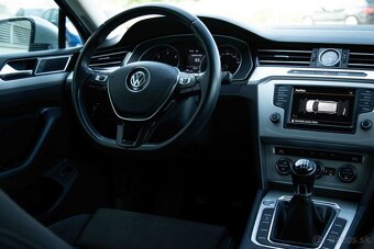 Volkswagen Passat Variant 2.0 TDI BMT Trendline - 15