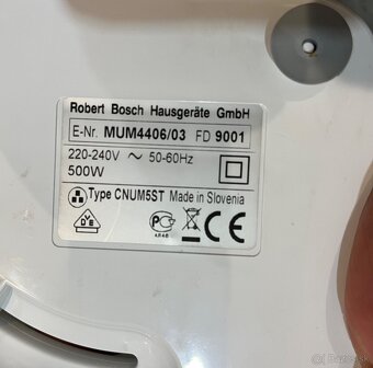 Nový kuchynský robot Bosch MUM 4406 - 15