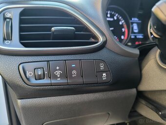 Hyundai i30 1.5i Comfort 2020 1.majiteľ (Možný odpočet DPH) - 15