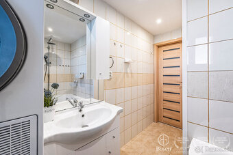 BOSEN | Slnečný 3-izbový byt s balkónom v Hranovnici - 15