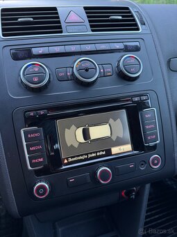 Volkswagen Touran 1.6 TDI 77kw Life, Light & Park Assist - 15