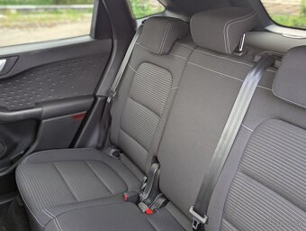 Ford Kuga 1.5 TDCi EcoBlue 88kw/120k Titanium A/T 147000km - 15