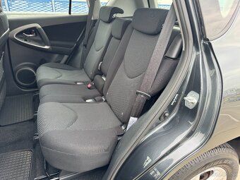 Toyota RAV 4 2,2 diesel 4x4 rok 2007 nová STK - 15