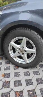 Predám Kia Ceed 1,4 benzín/66kw r.v. 2010 - 15