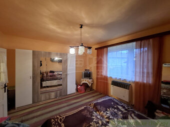 Exkluzívne - Slnečný dom pri potoku s veľkým pozemkom – id - 15