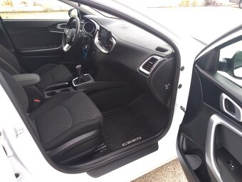 2022_KIA Ceed combi 1.5 turbo_1.maj.SR_9.667€ netto_ZÁRUKA_ - 15