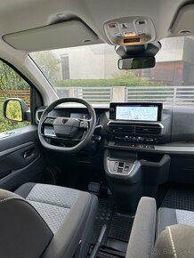 Prenajom 8 miestne auto - 15