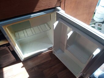 Mercedes Sprinter obytný - 15