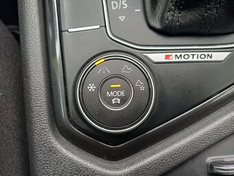Volkswagen Tiguan Allspace R-line 4x4  dsg kúpene na Sk - 15