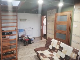 Rodinný dom - novostavba s okamžite obývateľnou časťou - 15