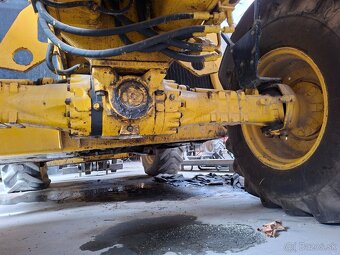 CATERPILLAR TH 63 4X4 - 15