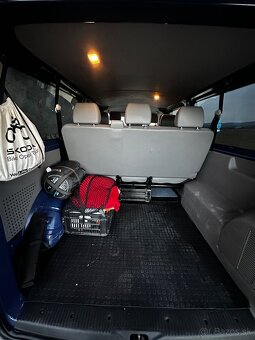 Predám Volkswagen caravelle LONG 2.0tdi 75kw 2012 8miestny - 15