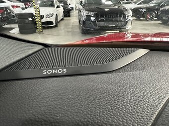 Audi RSQ3 - 15