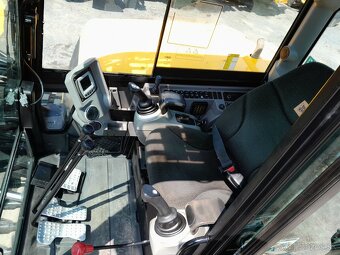 Prodám JCB 90 Z - 2019 - 5700 mth po servisu - 15