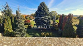 Veľký rodinný dom s úžitkovou plochou 330 m2, postavený... - 15