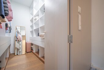 PREDAJ Luxusný 2 izbový byt 74m2 + 41m2 terasa, Staré Mesto - 15