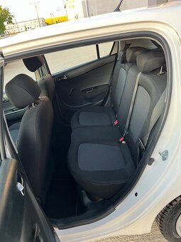 Hyundai i20 1.3 Benzin = Navi, r.v 2013, 96623km, Top Stav = - 15