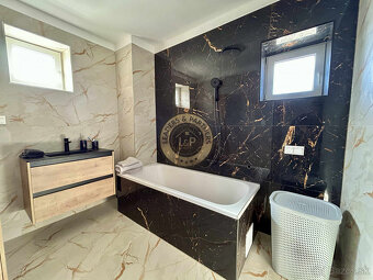 PREDAJ rodinný dom Bezenye - 15