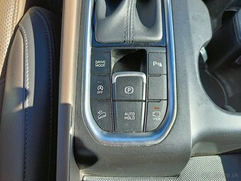Hyundai SantaFe Premium 2019 2.2 CRDI, 4x4, 147KW, 7-miestne - 15