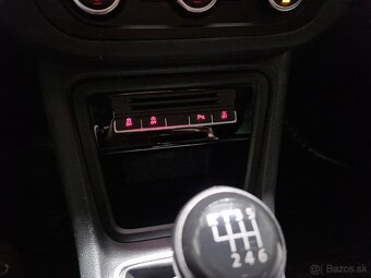 VW Sharan 2,0 TDI 103kW 7 miestny Vyservisovaný - 15