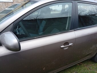 Kia Ceed 1.6 benzin 2011 - 15