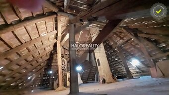 HALO reality - Predaj, rodinný dom Špačince, s garážou, poze - 15