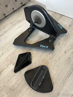 Cyklotrenažér NEO 2T smart Garmin Tacx - 15
